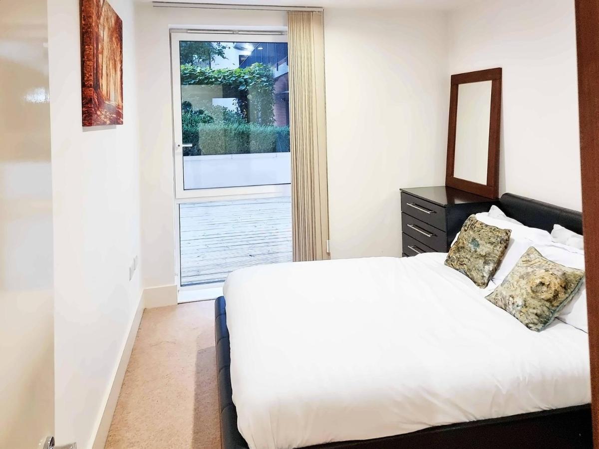 Your Riverside Home 2 With Private Balcony London Exterior photo